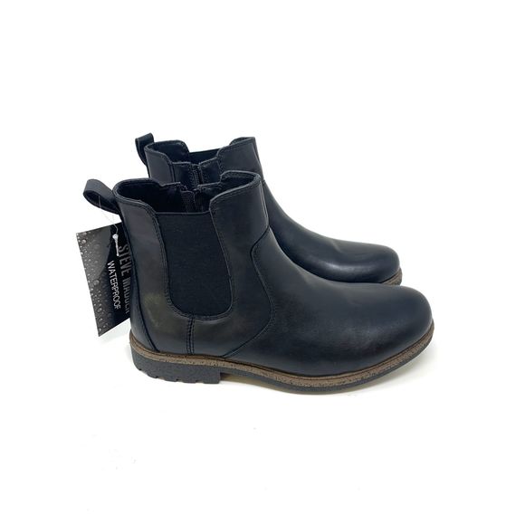Steve Madden Other - Steve Madden Chelsea Waterproof Leather Boots 8